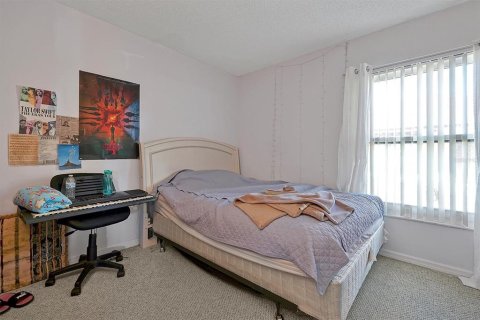 Touwnhouse à vendre à Kissimmee, Floride: 2 chambres, 96.43 m2 № 999881 - photo 16