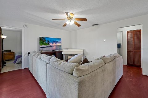 Touwnhouse à vendre à Kissimmee, Floride: 2 chambres, 96.43 m2 № 999881 - photo 3