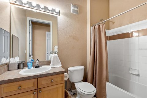 Condo in Davenport, Florida, 2 bedrooms  № 1301801 - photo 15