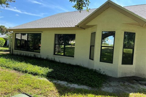 Copropriété à vendre à New Port Richey, Floride: 2 chambres, 137.68 m2 № 1301802 - photo 4