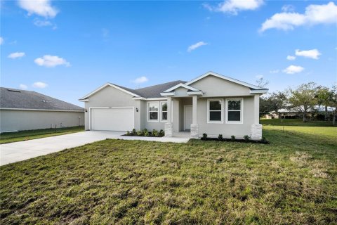 Casa en venta en Punta Gorda, Florida, 4 dormitorios, 178.74 m2 № 990740 - foto 1