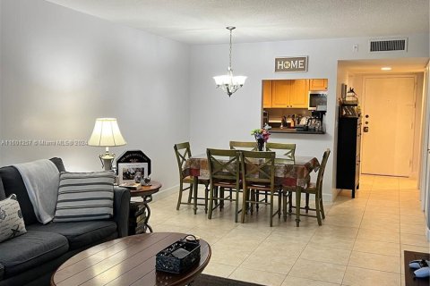 Copropriété à vendre à Weston, Floride: 1 chambre, 78.5 m2 № 1216847 - photo 7