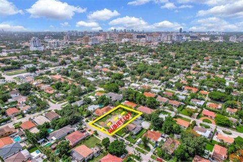 Terreno en venta en Miami, Florida № 1360688 - foto 10