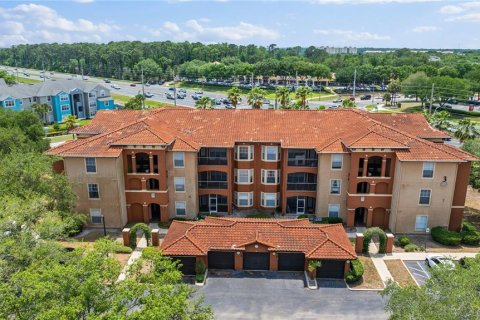 Condo in Orlando, Florida, 3 bedrooms  № 1202230 - photo 25