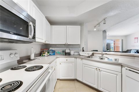 Copropriété à vendre à Orlando, Floride: 3 chambres, 126.53 m2 № 1202230 - photo 5