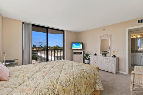 Condominio en venta en Hutchinson Island South, Florida, 3 dormitorios, 175.77 m2 № 860823 - foto 28