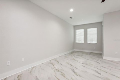 Touwnhouse à vendre à Tampa, Floride: 3 chambres, 188.31 m2 № 1369972 - photo 17