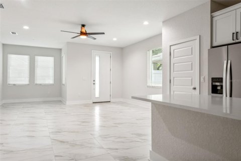 Touwnhouse à vendre à Tampa, Floride: 3 chambres, 188.31 m2 № 1369972 - photo 4