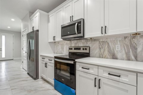 Adosado en venta en Tampa, Florida, 3 dormitorios, 188.31 m2 № 1369972 - foto 11