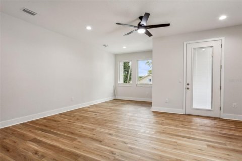 Townhouse in Tampa, Florida 3 bedrooms, 188.31 sq.m. № 1369972 - photo 25