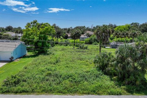 Terreno en venta en Port Charlotte, Florida № 1369971 - foto 9