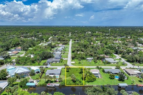 Terreno en venta en Port Charlotte, Florida № 1369971 - foto 6