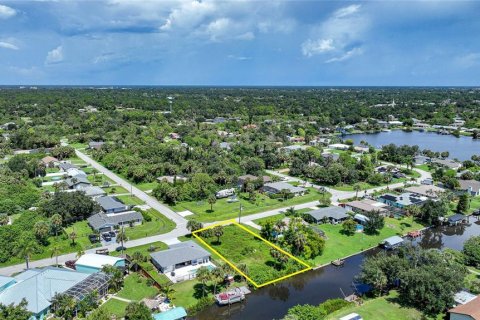 Terreno en venta en Port Charlotte, Florida № 1369971 - foto 5