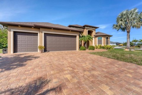 Casa en venta en Port Charlotte, Florida, 3 dormitorios, 195.47 m2 № 992346 - foto 9