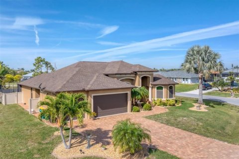 Casa en venta en Port Charlotte, Florida, 3 dormitorios, 195.47 m2 № 992346 - foto 7