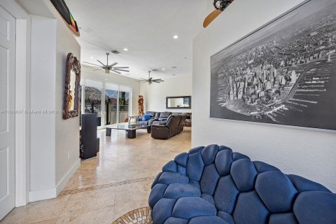 Villa ou maison à vendre à Miami, Floride: 4 chambres, 226.5 m2 № 1282584 - photo 22