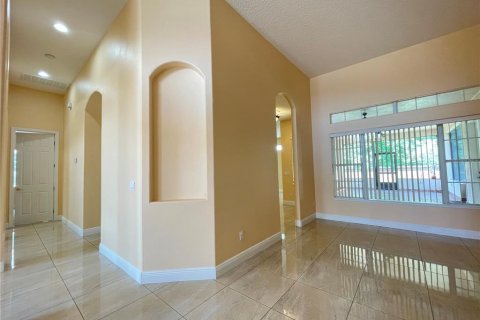 Villa ou maison à louer à Orlando, Floride: 4 chambres, 248.61 m2 № 1321996 - photo 13