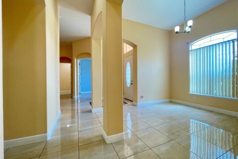 Villa ou maison à louer à Orlando, Floride: 4 chambres, 248.61 m2 № 1321996 - photo 12