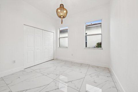 Casa en venta en Coconut Creek, Florida, 3 dormitorios, 181.72 m2 № 924524 - foto 6