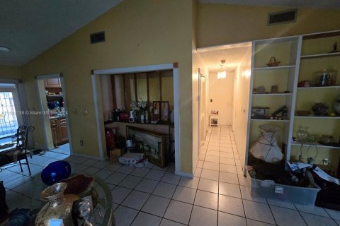 Adosado en venta en Miami, Florida, 3 dormitorios, 100.61 m2 № 1351878 - foto 4