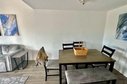 Appartement à louer à Ruskin, Floride: 2 chambres, 79.71 m2 № 1356347 - photo 7