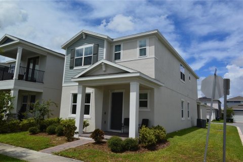 House in Winter Garden, Florida 4 bedrooms, 226.68 sq.m. № 1356346 - photo 2