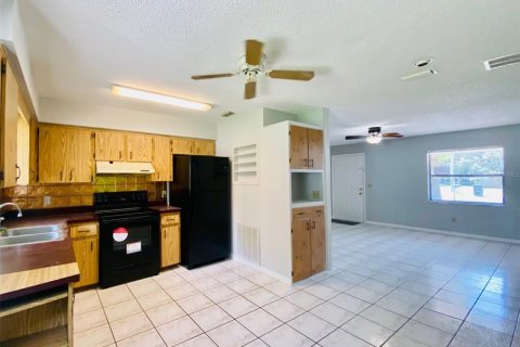 Casa en alquiler en Ocala, Florida, 3 dormitorios, 111.85 m2 № 1356380 - foto 5