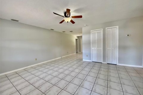 Villa ou maison à louer à Ocala, Floride: 3 chambres, 111.85 m2 № 1356380 - photo 3