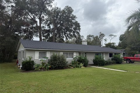 House in DeLand, Florida 4 bedrooms, 130.06 sq.m. № 1430870 - photo 1