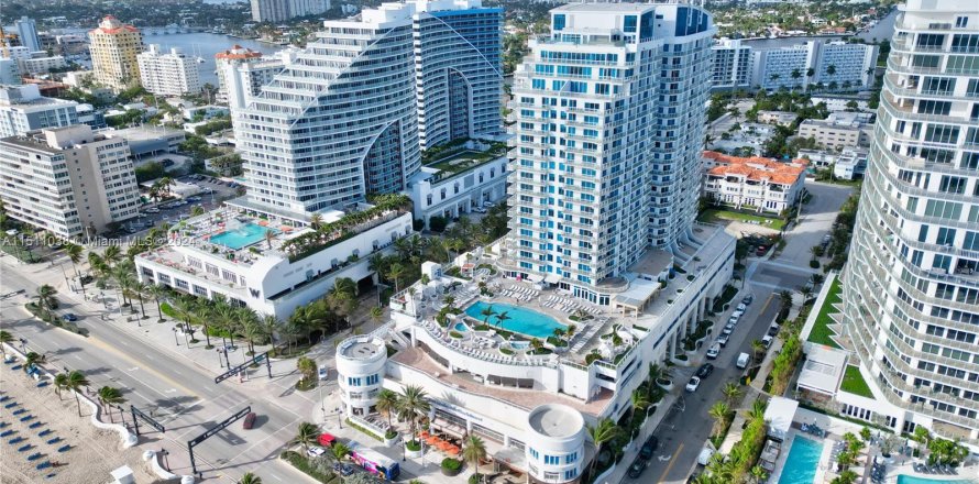 Condo in Fort Lauderdale, Florida, 1 bedroom  № 947549