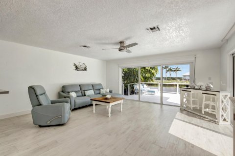 Touwnhouse à vendre à Hutchinson Island South, Floride: 3 chambres, 163.51 m2 № 924022 - photo 29