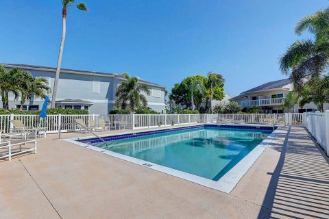 Touwnhouse à vendre à Hutchinson Island South, Floride: 3 chambres, 163.51 m2 № 924022 - photo 7