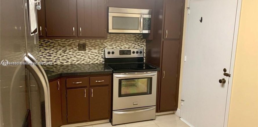 Condo in Aventura, Florida, 2 bedrooms  № 822534