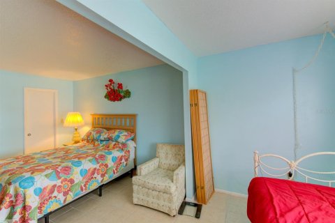 Condo in Bradenton, Florida, 1 bedroom  № 1084045 - photo 11
