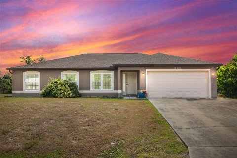 Villa ou maison à vendre à North Port, Floride: 3 chambres, 145.67 m2 № 1167454 - photo 1