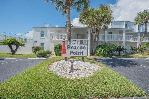 Copropriété à vendre à Port Orange, Floride: 2 chambres, 111.95 m2 № 1376489 - photo 1