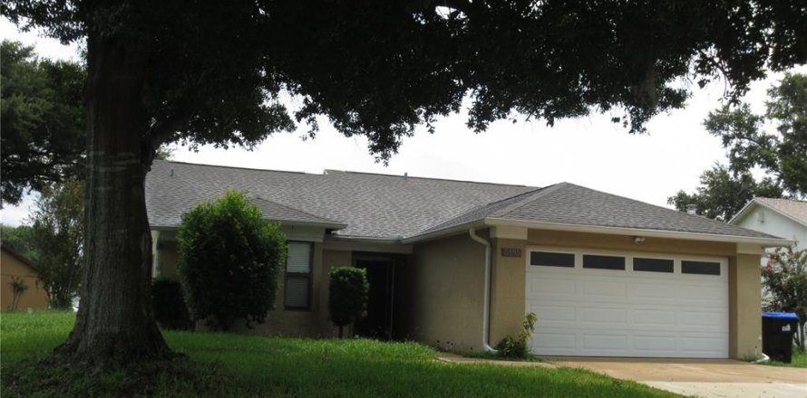 House in Orlando, Florida 3 bedrooms, 116.22 sq.m. № 1402214