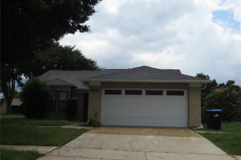 House in Orlando, Florida 3 bedrooms, 116.22 sq.m. № 1402214 - photo 2