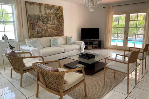 Casa en venta en Miami, Florida, 5 dormitorios, 265.14 m2 № 1404676 - foto 2