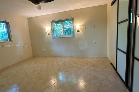 Villa ou maison à louer à Dania Beach, Floride: 2 chambres, 113.99 m2 № 1377481 - photo 15