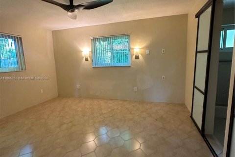 Villa ou maison à louer à Dania Beach, Floride: 2 chambres, 113.99 m2 № 1377481 - photo 10