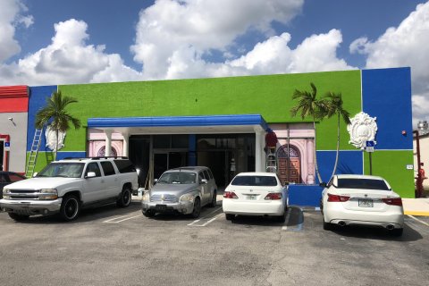 Commercial property in West Palm Beach, Florida № 103172 - photo 11