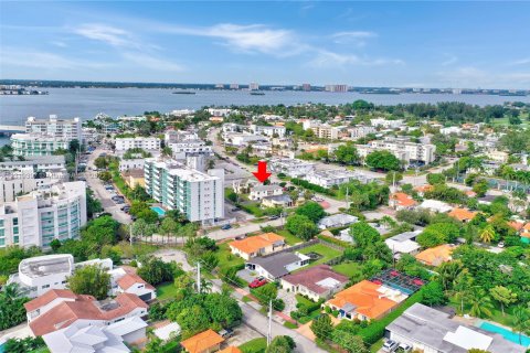 Immobilier commercial à vendre à Miami Beach, Floride: 535.49 m2 № 197139 - photo 30