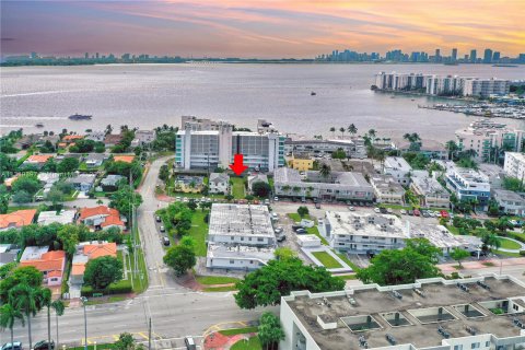 Immobilier commercial à vendre à Miami Beach, Floride: 535.49 m2 № 197139 - photo 27