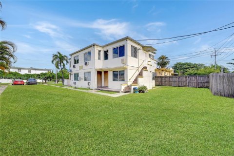 Immobilier commercial à vendre à Miami Beach, Floride: 535.49 m2 № 197139 - photo 14