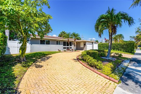 Villa ou maison à vendre à Deerfield Beach, Floride: 3 chambres, 125.79 m2 № 1289090 - photo 1