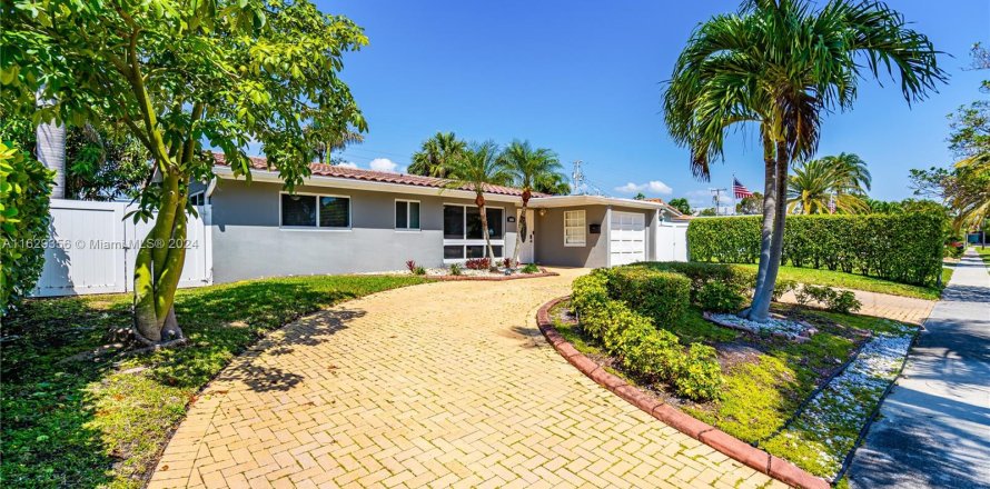 Villa ou maison à Deerfield Beach, Floride 3 chambres, 125.79 m2 № 1289090