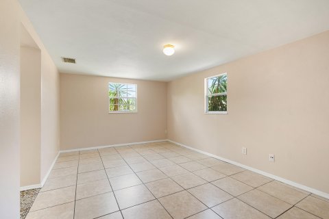 Casa en venta en Vero Beach, Florida, 3 dormitorios, 108.88 m2 № 1162953 - foto 11