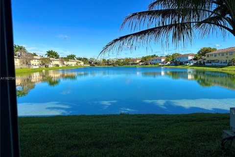 Touwnhouse à vendre à Homestead, Floride: 3 chambres, 147.16 m2 № 1281728 - photo 5