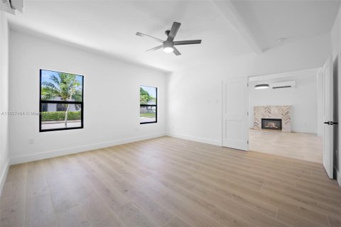 Casa en venta en West Palm Beach, Florida, 4 dormitorios № 1281727 - foto 13